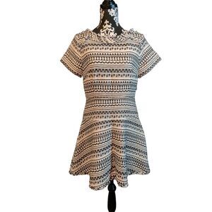 Banana Republic Ponte Knit Sheath‎ Dress Short Sleeve White Black Size 10